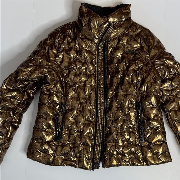 The North Face metallic gold Holladown jacket - Picture 12 of 13
